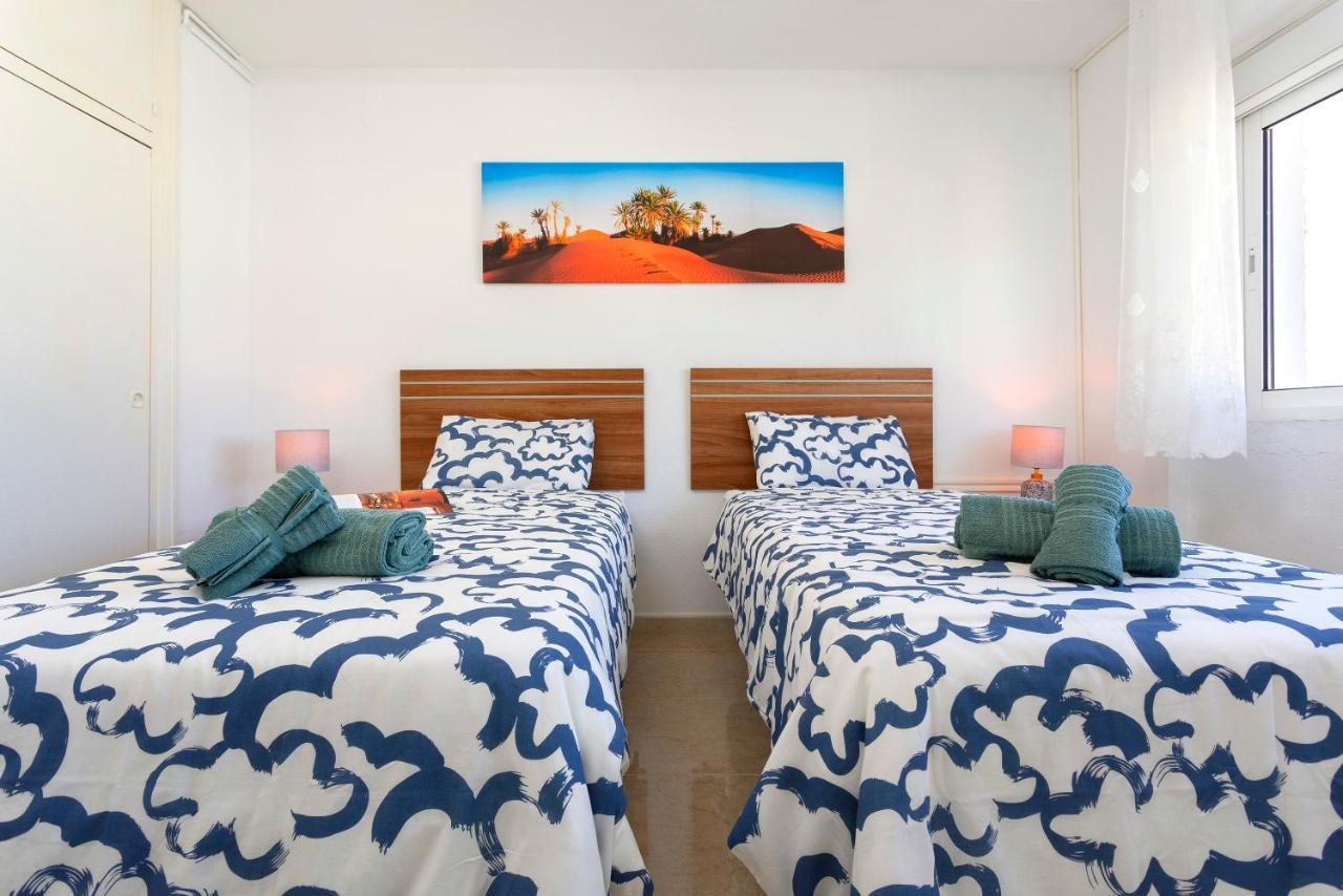 Fantastico Apartamento A Pie De Playa By Renthas Apartment Фуeнхирола Екстериор снимка