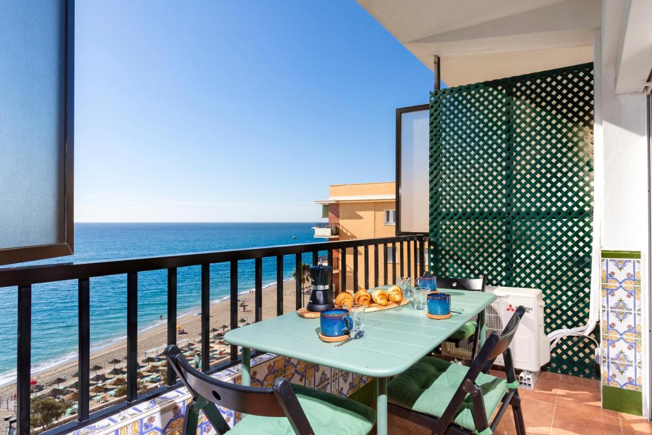 Fantastico Apartamento A Pie De Playa By Renthas Apartment Фуeнхирола Екстериор снимка